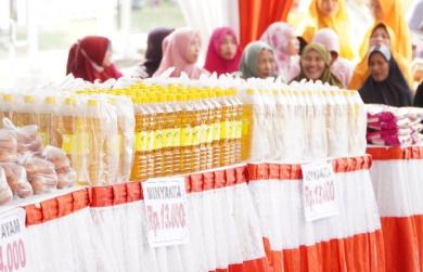 Pasokan Bahan Pokok Jelang Nataru Dipastikan Masih Aman